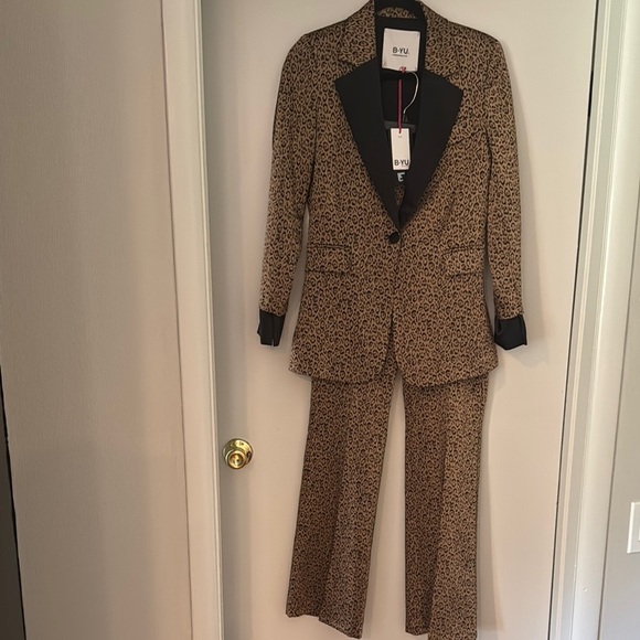 B-YU.it Pants - B-YU.it brocade leopard print black satin trim pant/jacket suit. NWT. Small.